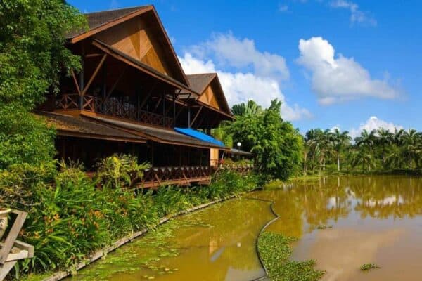 Borneo eco lodge